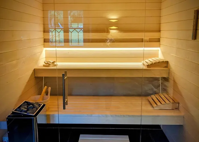 Вилла Gut Pohnstorf *